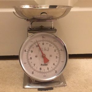 SOLD.            Polder food scale